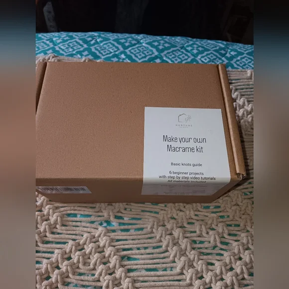 Nurture Things~DIY Retro 70's Handmade Macrame Kit New In Box - Picture 4 of 13